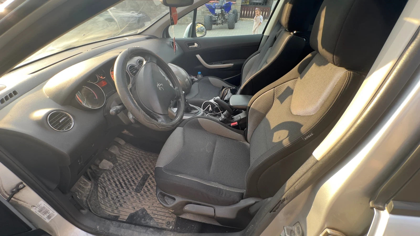 Peugeot 308 ОБСЛУЖЕНА/РЕМЪК, снимка 8 - Автомобили и джипове - 55073320