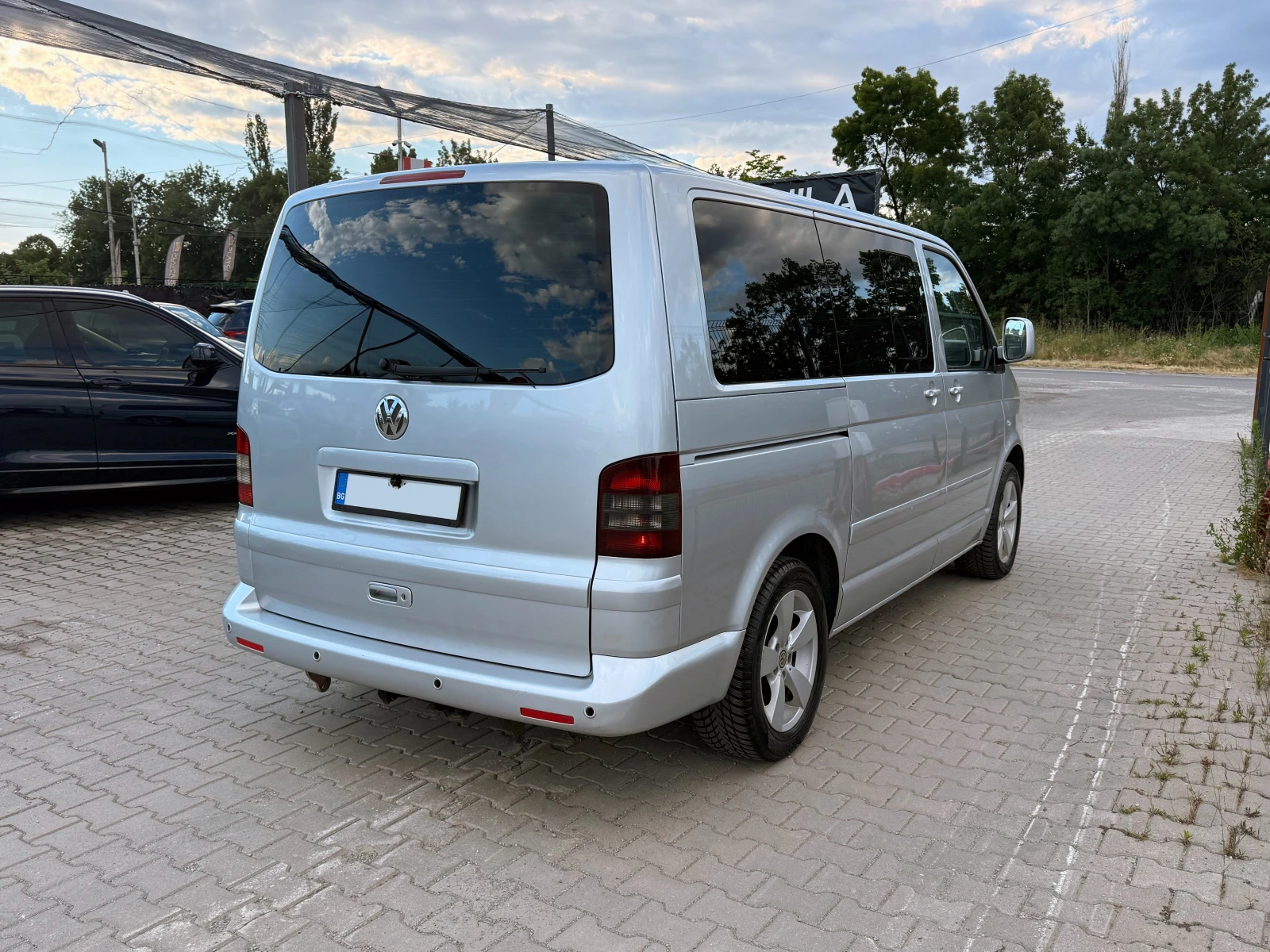 VW Multivan Камера, Подгрев, Печка!, снимка 4 - Автомобили и джипове - 55354671