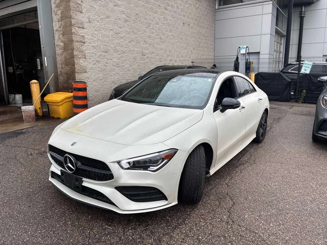 Mercedes-Benz CLA 250 4MATIC * AMG PACK* КОЖА/АЛКАНТАРА* 360* АМБИЕНТНО*