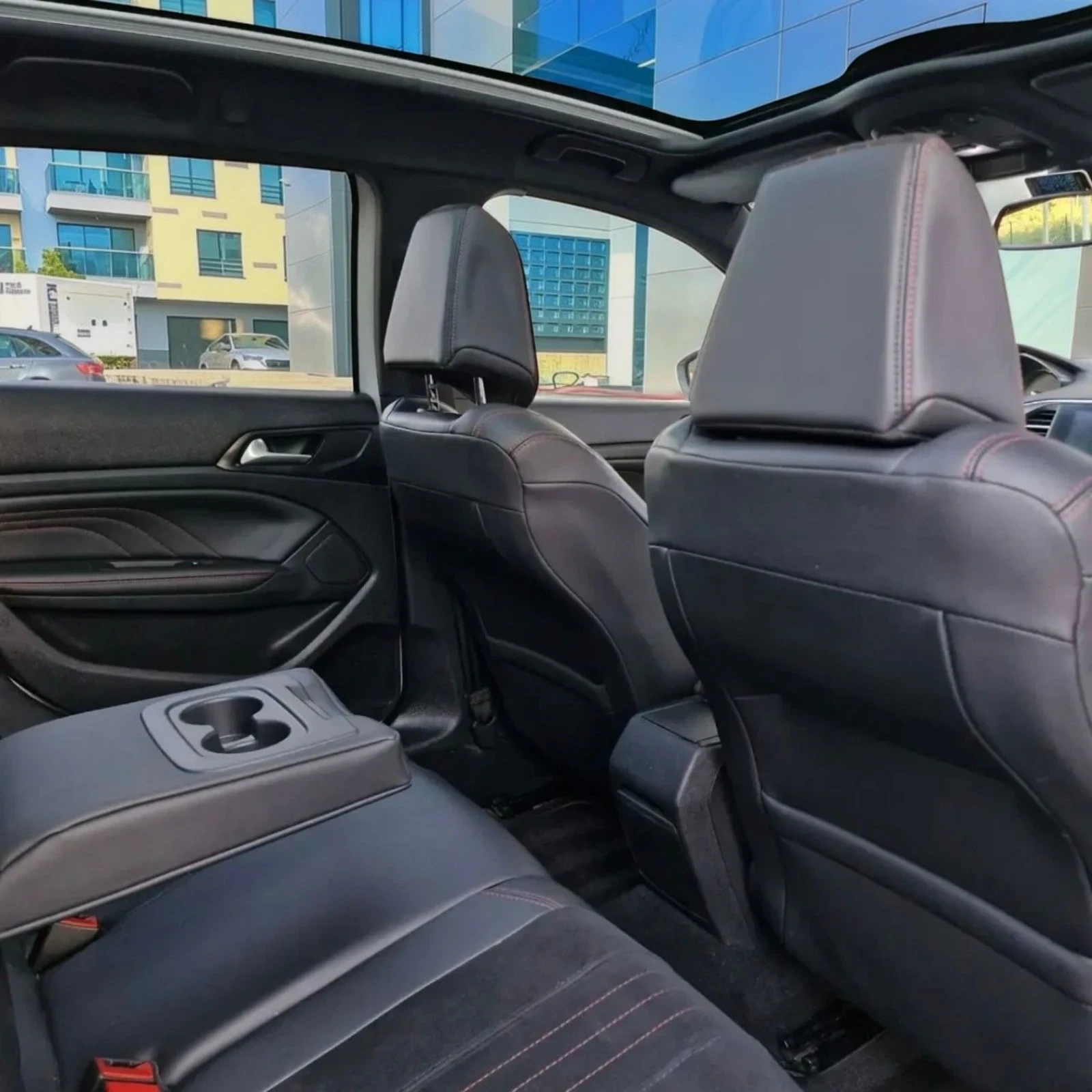 Peugeot 308 * GT LINE * АВТОМАТИК * 2.0HDI 180ps * DENON AUDIO, снимка 12 - Автомобили и джипове - 55631802