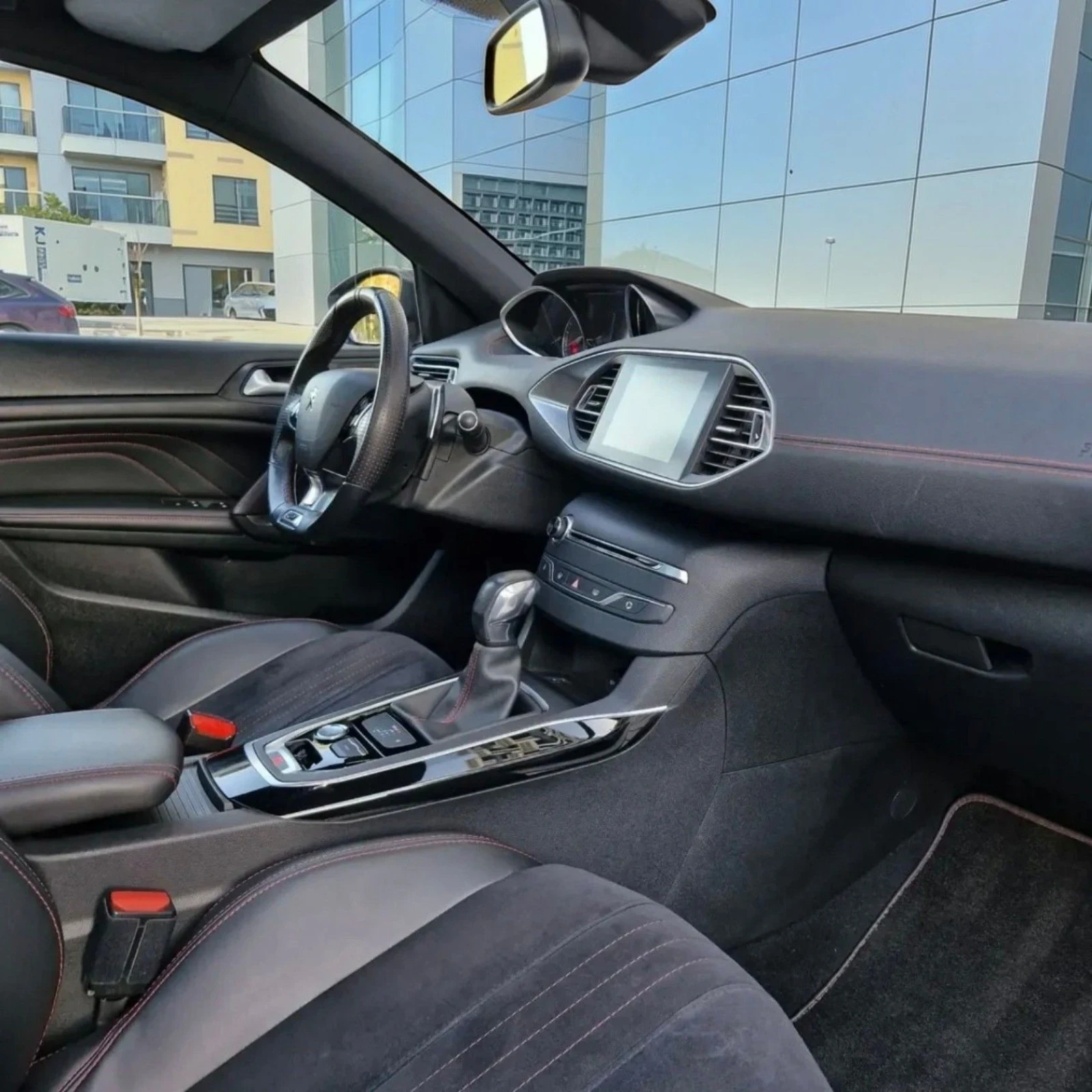Peugeot 308 * GT LINE * АВТОМАТИК * 2.0HDI 180ps * DENON AUDIO, снимка 9 - Автомобили и джипове - 55631802
