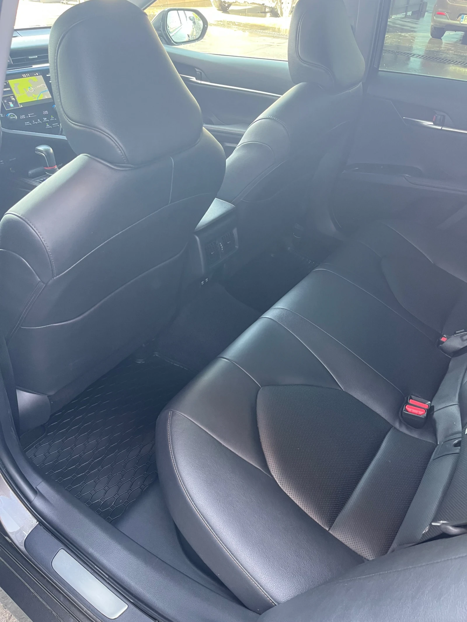 Toyota Camry, снимка 10 - Автомобили и джипове - 55838719