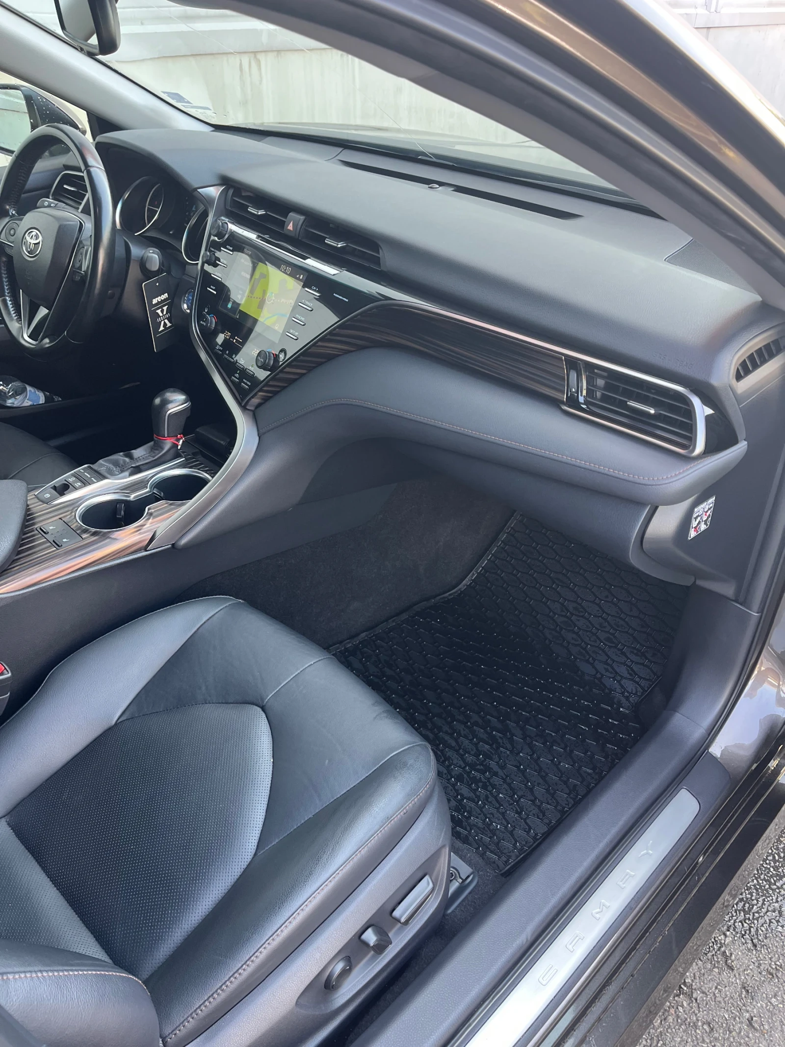 Toyota Camry, снимка 11 - Автомобили и джипове - 55838719