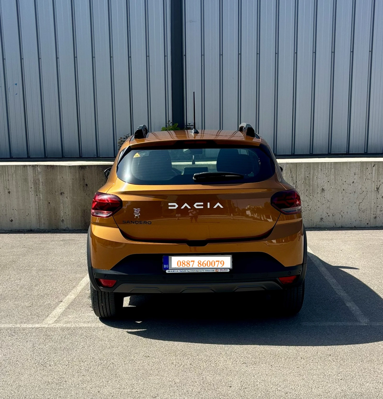 Dacia Sandero Stepway- Бензин/ Газ, 100к.с., снимка 8 - Автомобили и джипове - 55888927