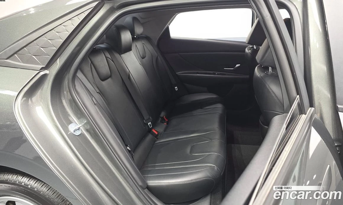 Hyundai Elantra 1.6 LPi Smart, снимка 17 - Автомобили и джипове - 55972720