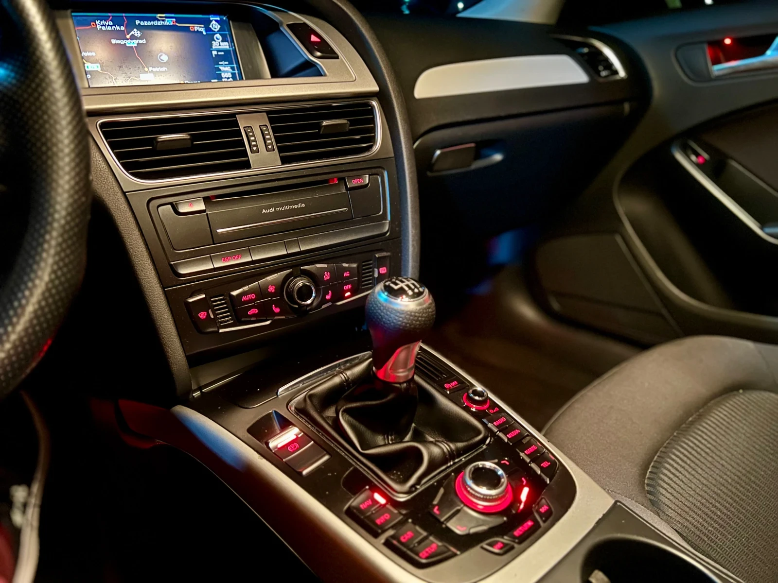Audi A4 2.0tdi 143hp, снимка 8 - Автомобили и джипове - 56249034