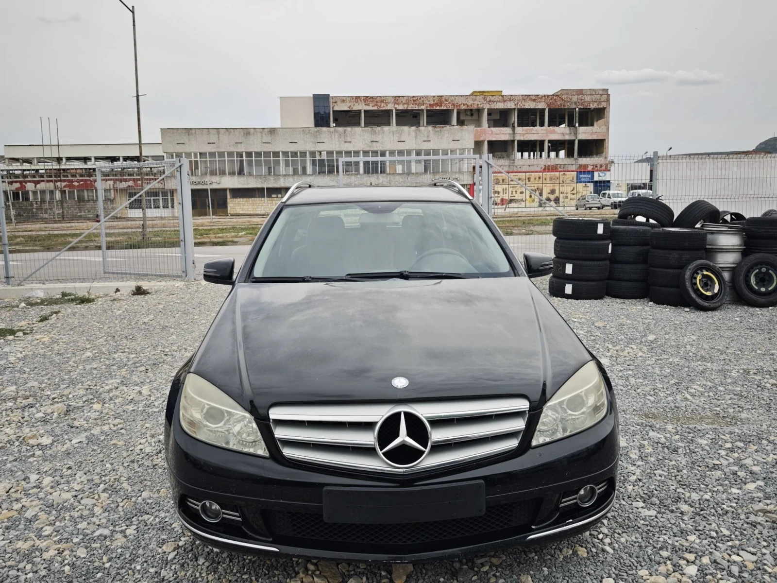 Mercedes-Benz E 220 2.2cdi, снимка 2 - Автомобили и джипове - 56299945
