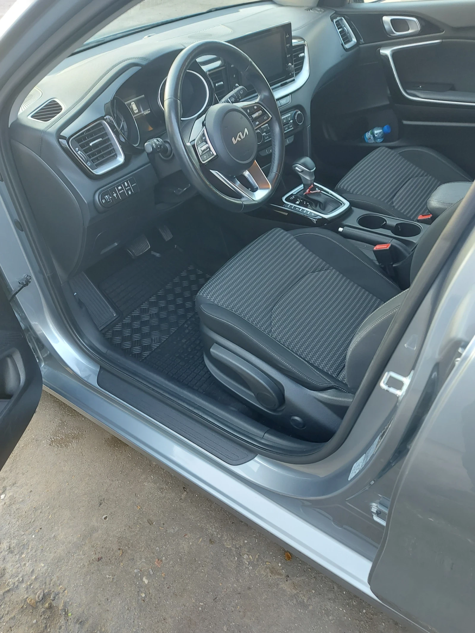 Kia Ceed, снимка 6 - Автомобили и джипове - 56449687