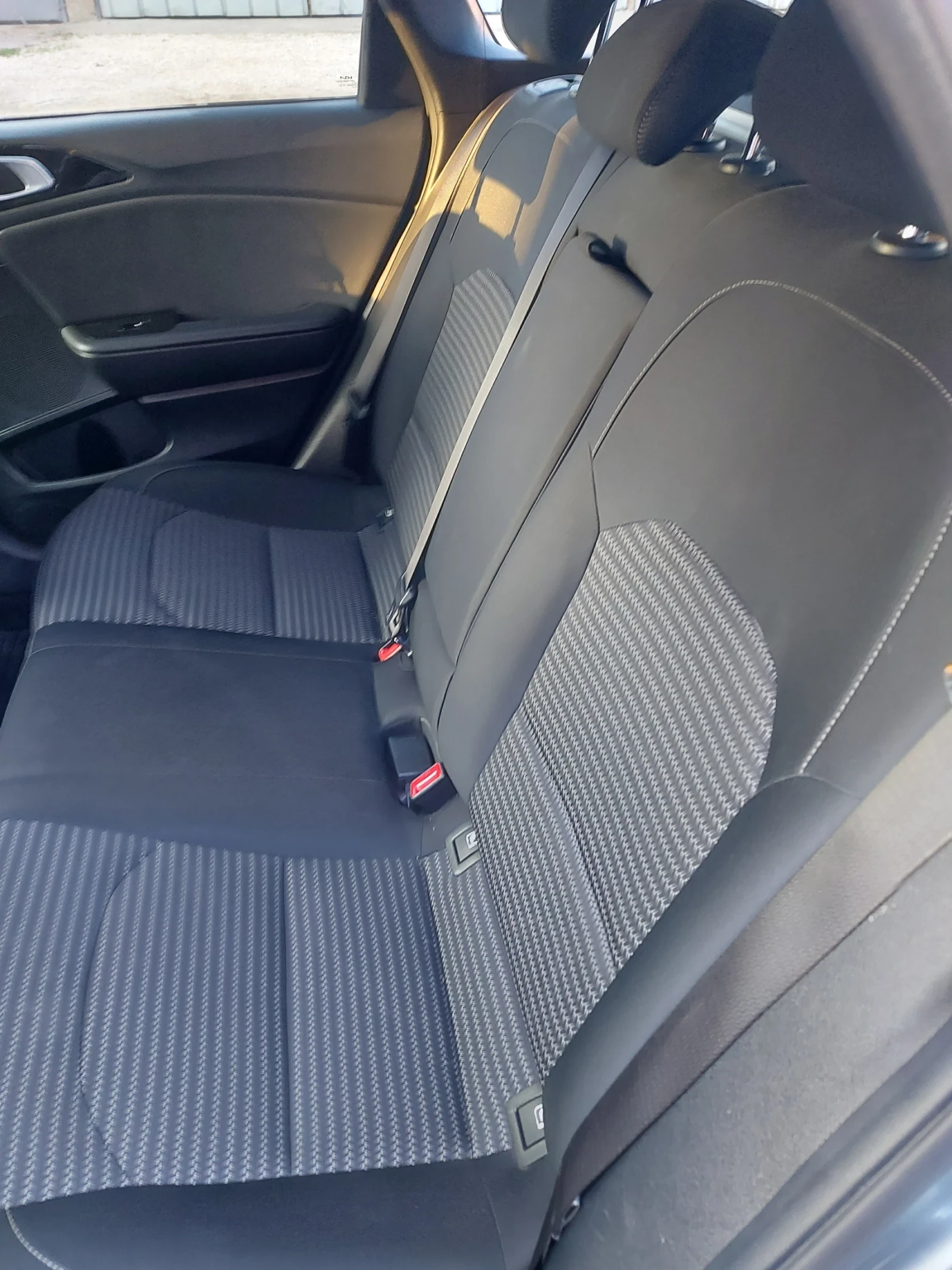 Kia Ceed, снимка 10 - Автомобили и джипове - 56449687