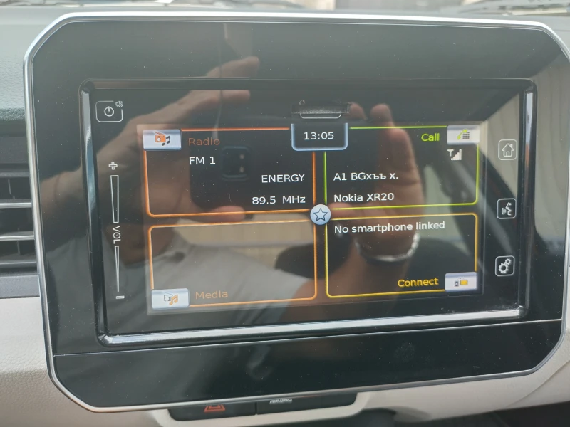 Suzuki Ignis, снимка 9 - Автомобили и джипове - 52045490