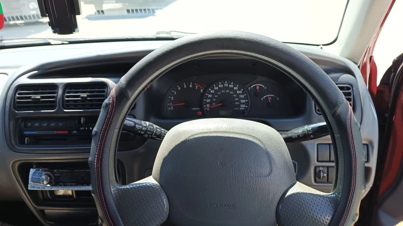 Suzuki Grand vitara Къса база, снимка 6 - Автомобили и джипове - 51616386