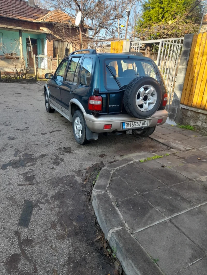 Kia Sportage, снимка 2 - Автомобили и джипове - 52806413