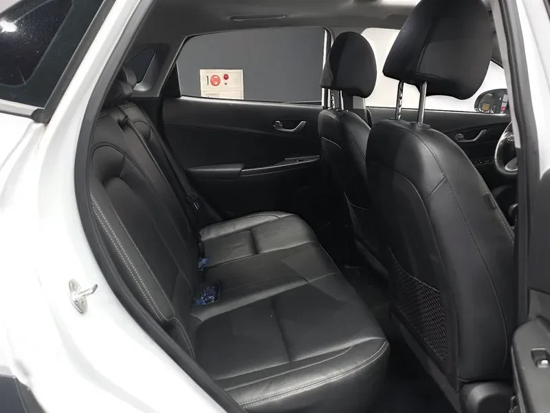 Hyundai Kona 1.6Т, снимка 12 - Автомобили и джипове - 54257155