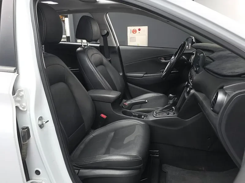 Hyundai Kona 1.6Т, снимка 11 - Автомобили и джипове - 54257155