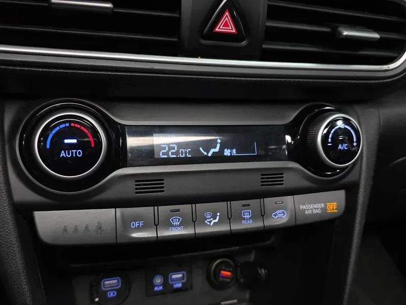 Hyundai Kona 1.6Т, снимка 17 - Автомобили и джипове - 54257155