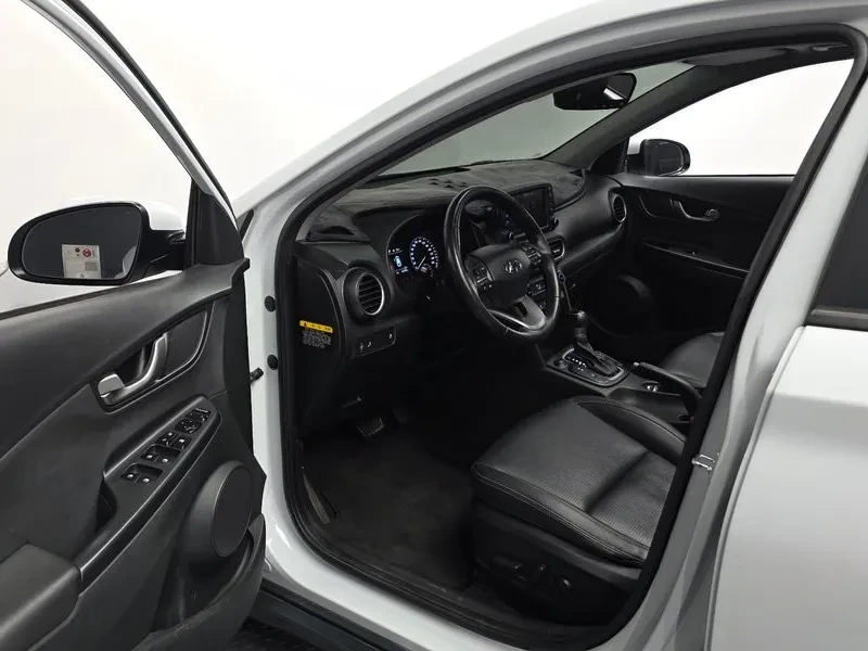 Hyundai Kona 1.6Т, снимка 10 - Автомобили и джипове - 54257155