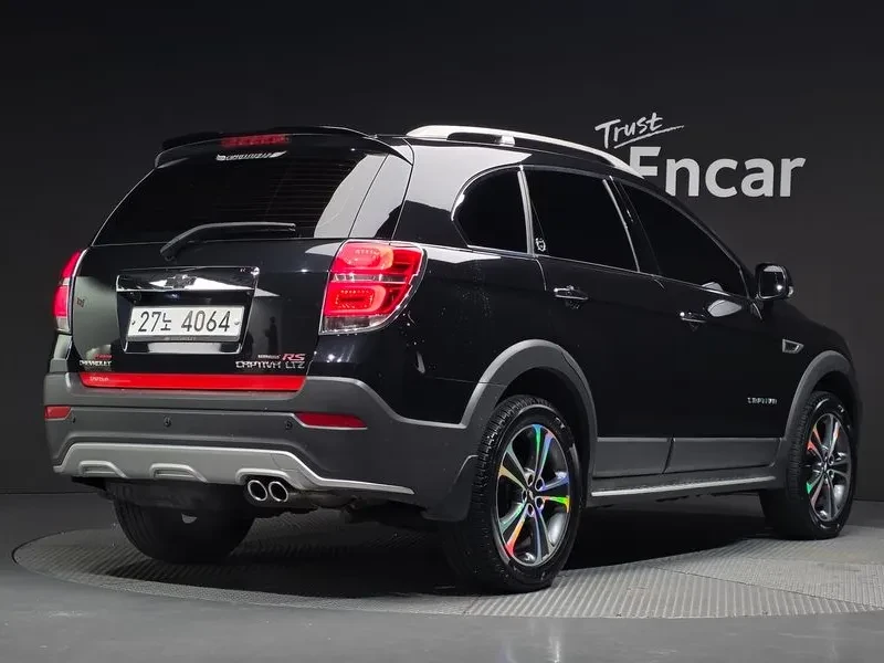 Chevrolet Captiva 2.0L/2WD, снимка 2 - Автомобили и джипове - 56699345