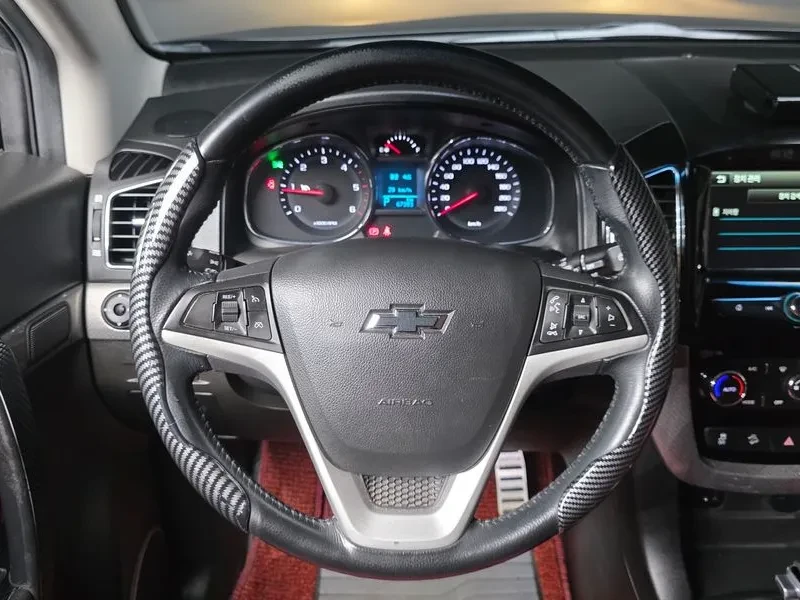 Chevrolet Captiva 2.0L/2WD, снимка 14 - Автомобили и джипове - 56699345
