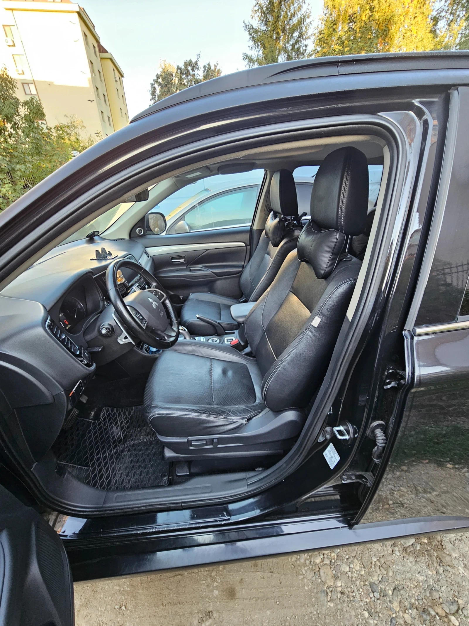 Mitsubishi Outlander Phev (plug-in hibrid)  - изображение 9