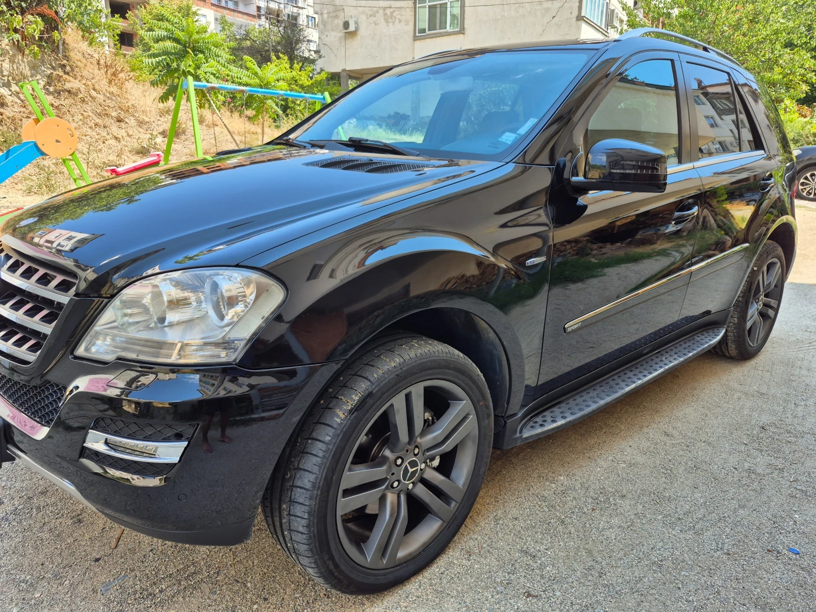 Mercedes-Benz ML 300  - изображение 3