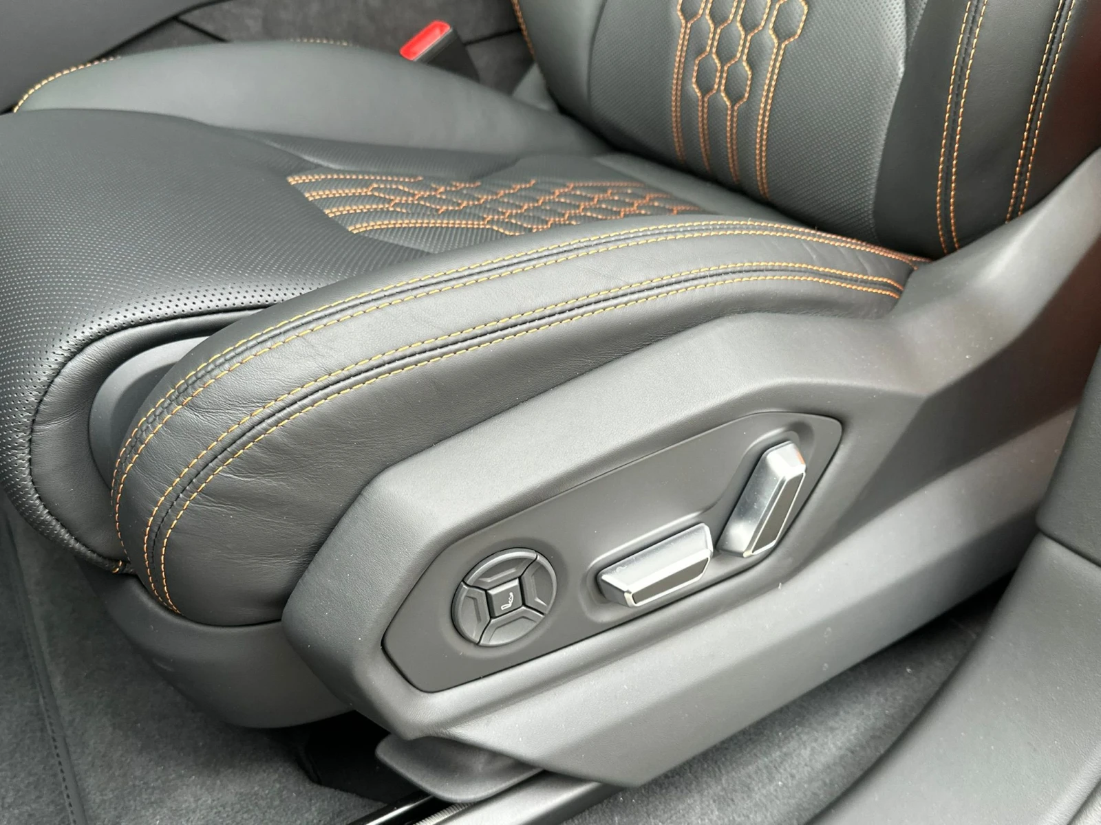 Lamborghini Urus SE, снимка 15 - Автомобили и джипове - 54277702