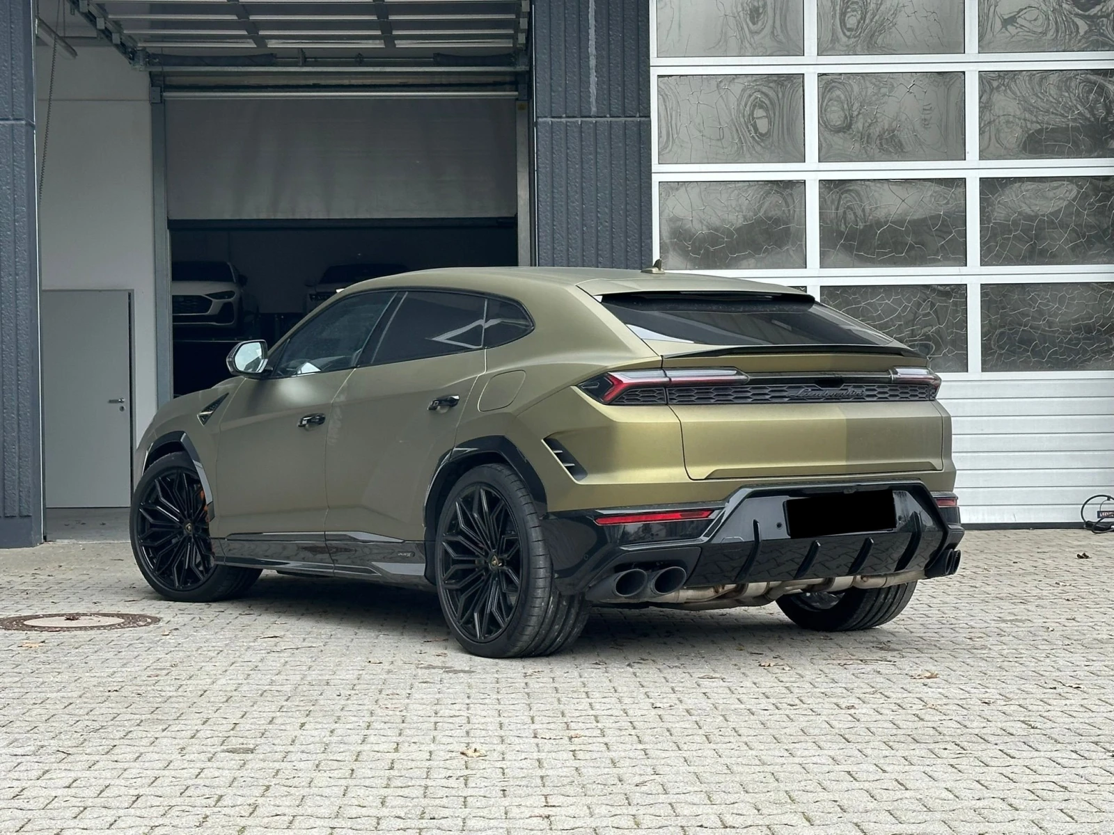 Lamborghini Urus SE, снимка 5 - Автомобили и джипове - 54277702