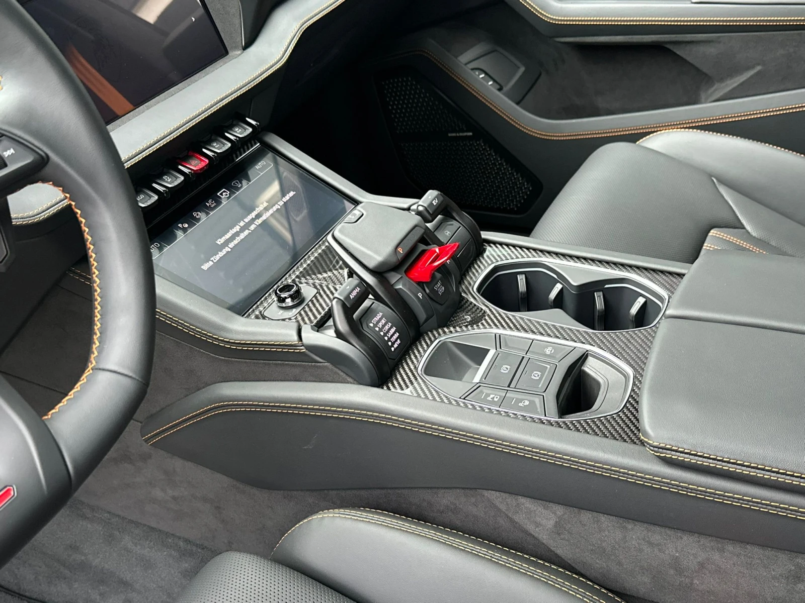 Lamborghini Urus SE, снимка 14 - Автомобили и джипове - 54277702