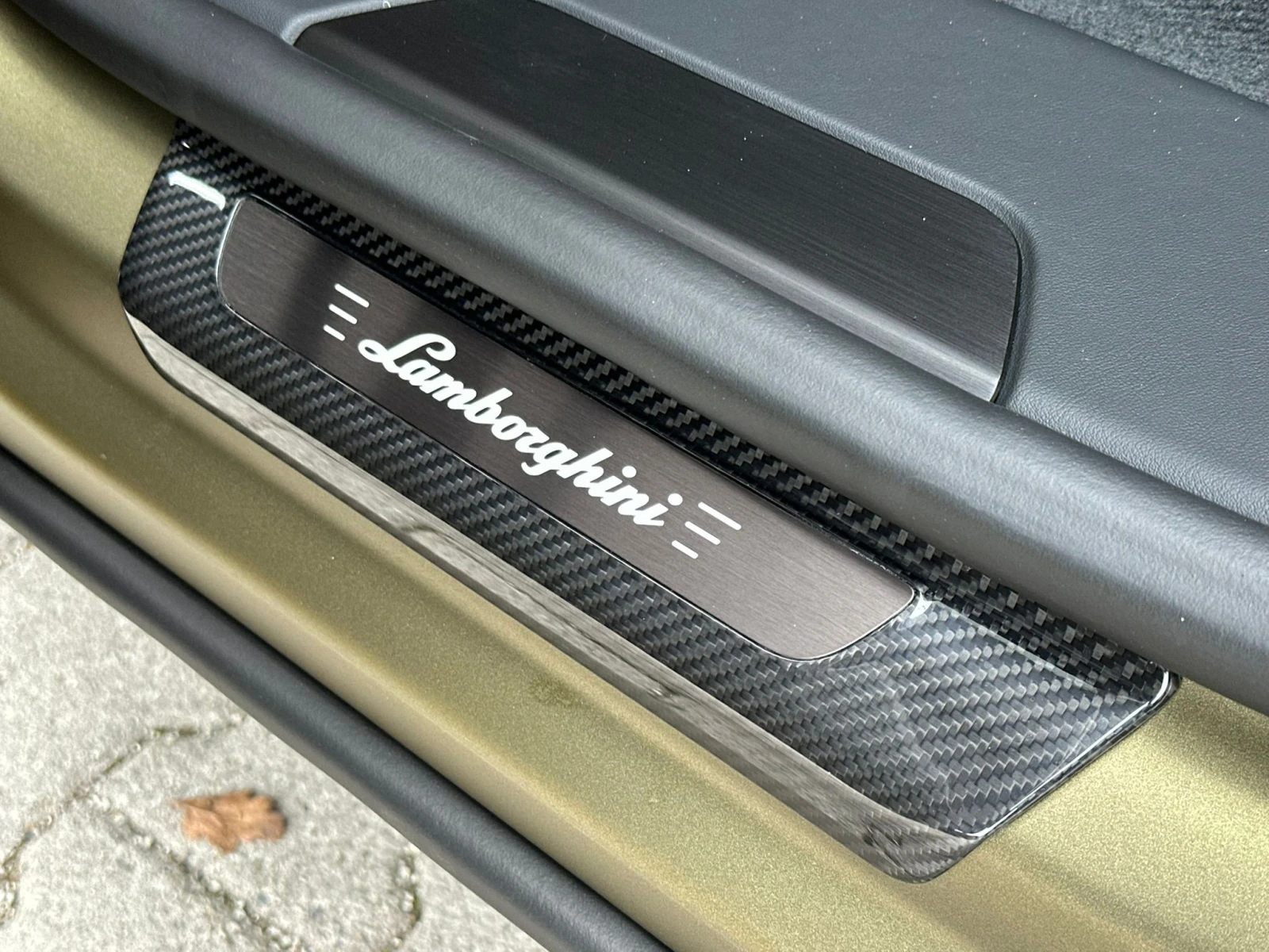 Lamborghini Urus SE, снимка 7 - Автомобили и джипове - 54277702