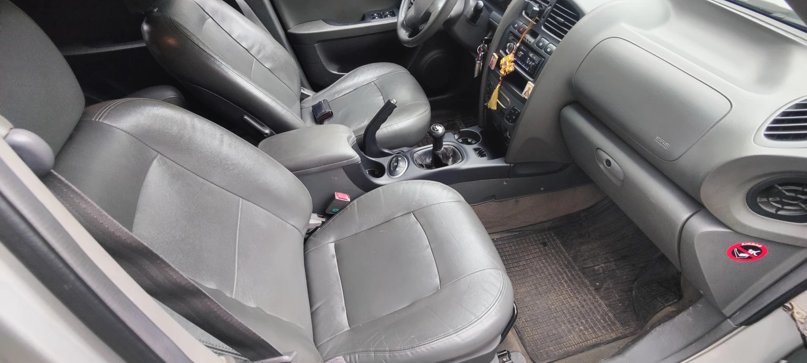 Hyundai Santa fe 2.0 CRDi 4WD, снимка 13 - Автомобили и джипове - 54671865