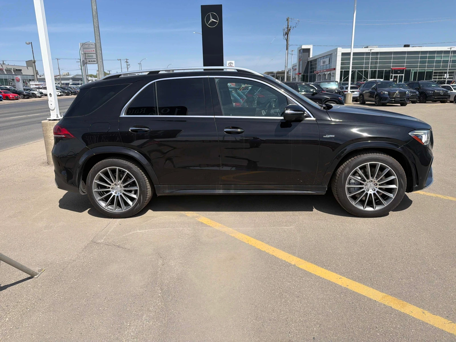 Mercedes-Benz GLE 53 4MATIC AMG * ДИСТРОНИК * ОБДУХВАНЕ * ПАНОРАМА * BURMESTER, снимка 3 - Автомобили и джипове - 54708361