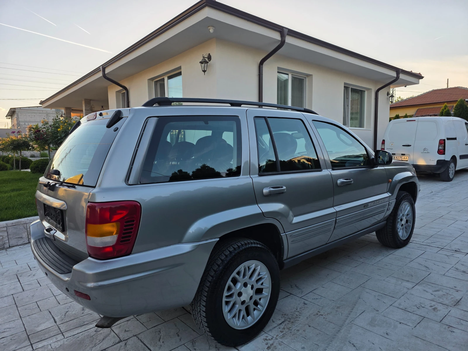 Jeep Grand cherokee 2.7 CRD , снимка 4 - Автомобили и джипове - 54723498