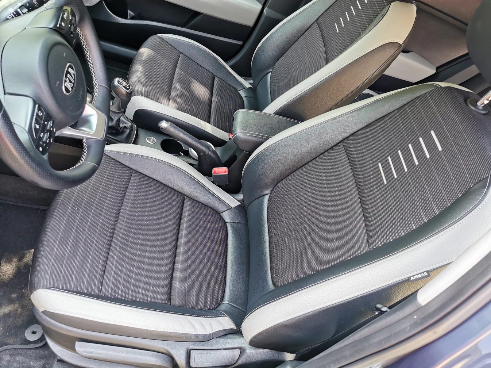 Kia Stonic 1.4 LPG, топ ниво Energy, 104 х.км, снимка 13 - Автомобили и джипове - 55594875