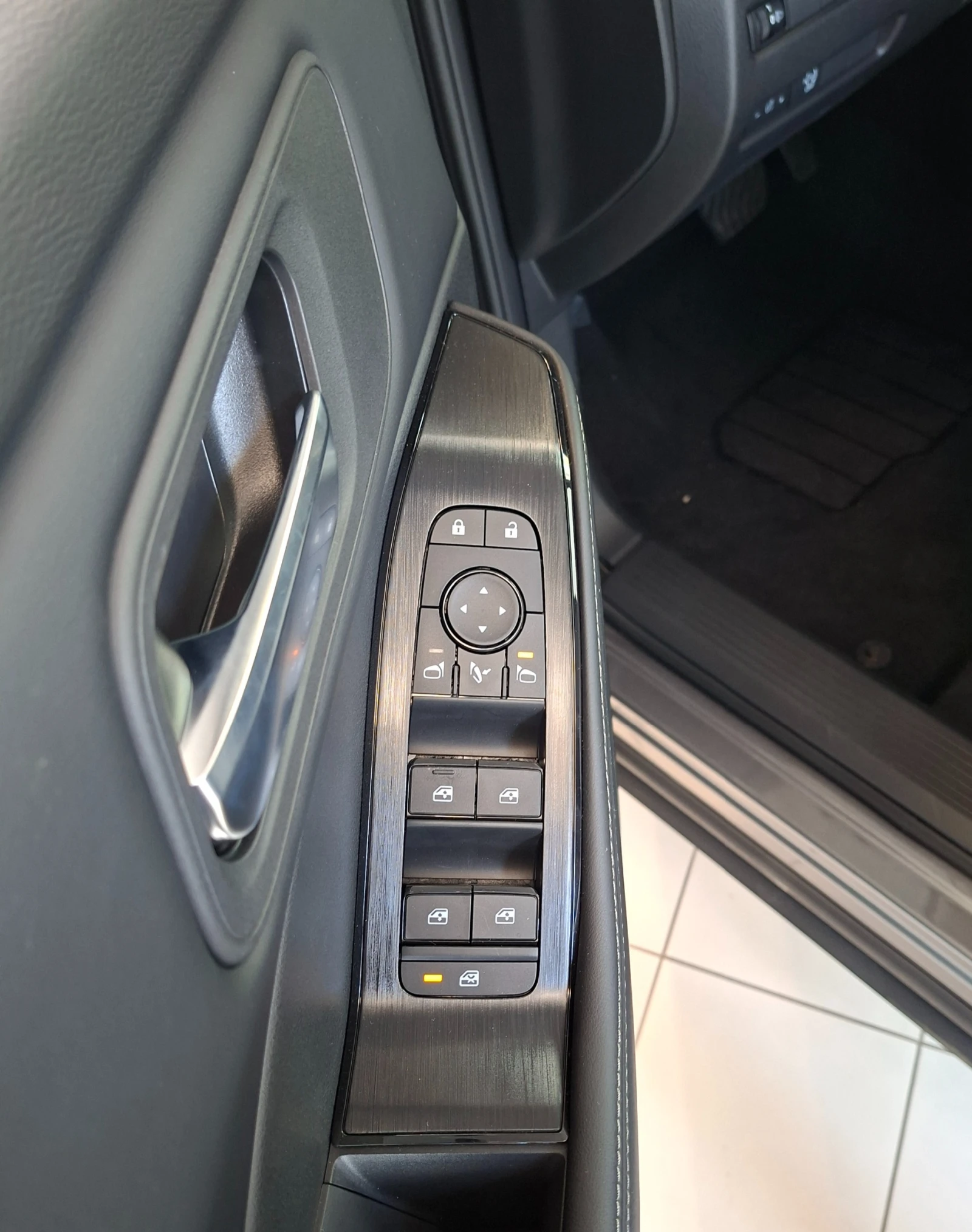 Nissan X-trail, снимка 6 - Автомобили и джипове - 56531776