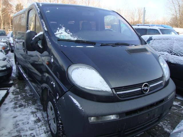 Opel Vivaro 1,9DCI, снимка 1 - Бусове и автобуси - 46599047