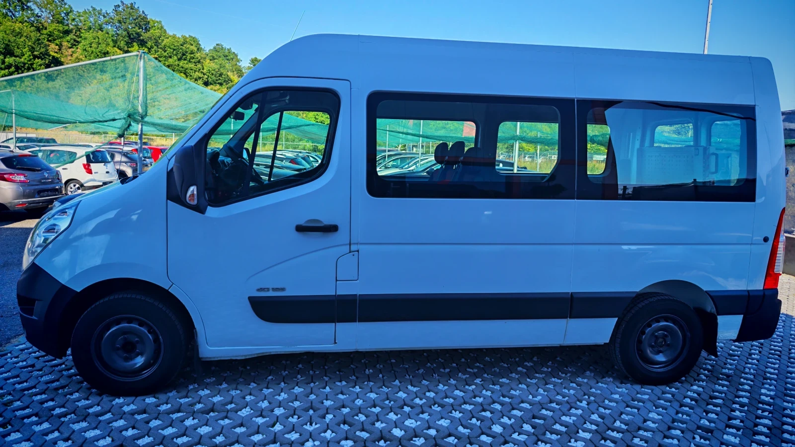 Renault Master 2.3dci Инвалидна рампа, климатична инсталация!, снимка 2 - Бусове и автобуси - 55823978