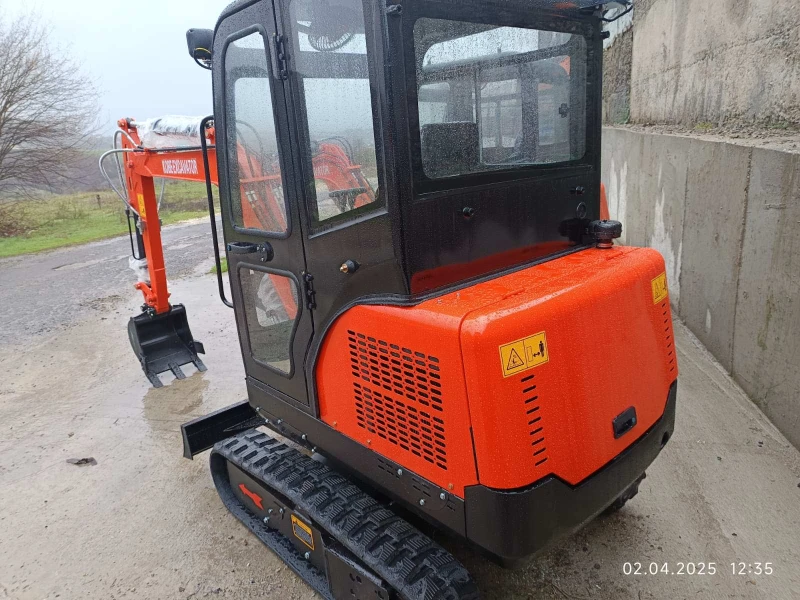 Багер Kobelco 2, 5тона, kubota мотор, снимка 10 - Индустриална техника - 51815361