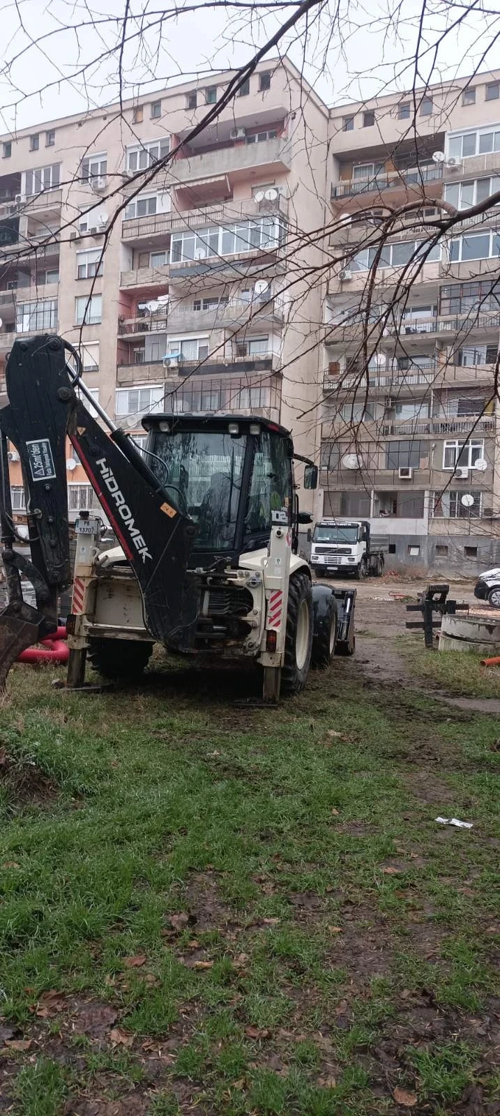 Багер Hidromek 102B, снимка 5 - Индустриална техника - 54209474