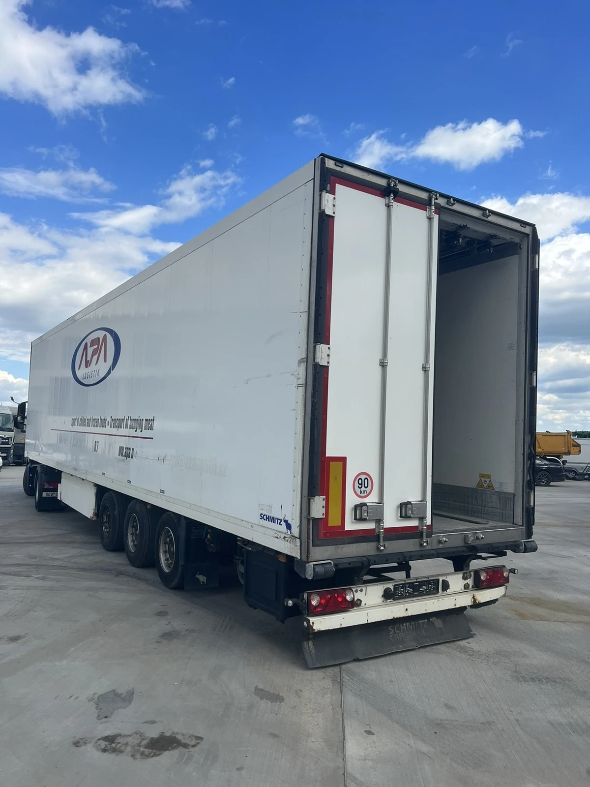  Schmitz | Mobile.bg   2