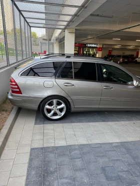 Mercedes-Benz C 220, снимка 12