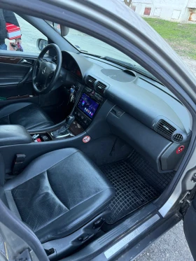Mercedes-Benz C 220, снимка 8