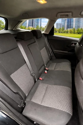 Toyota Auris hybrid-bi-led - 7350 € / 14375.35 лв. - 86840680 6