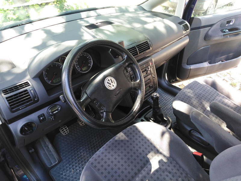 VW Sharan, снимка 3 - Автомобили и джипове - 44757719