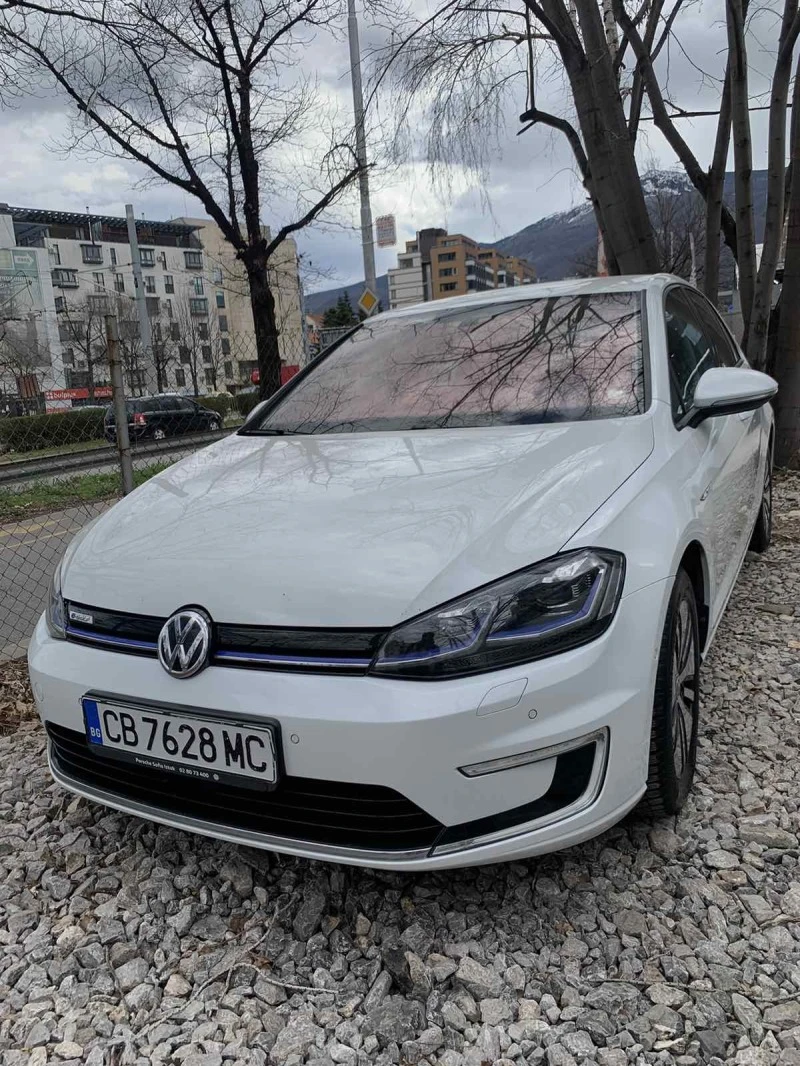 VW Golf, снимка 1 - Автомобили и джипове - 47179479