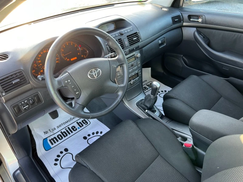 Toyota Avensis 1.8 VVTI, снимка 6 - Автомобили и джипове - 46060129