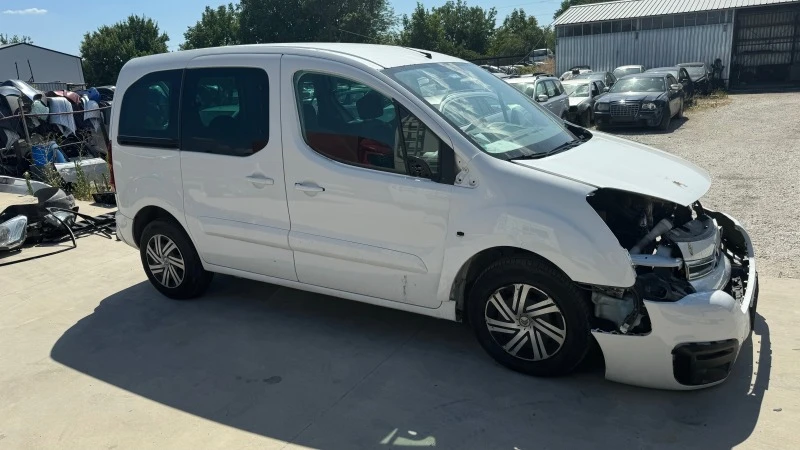 Citroen Berlingo 1.6HDI/92kc, снимка 3 - Автомобили и джипове - 46559818