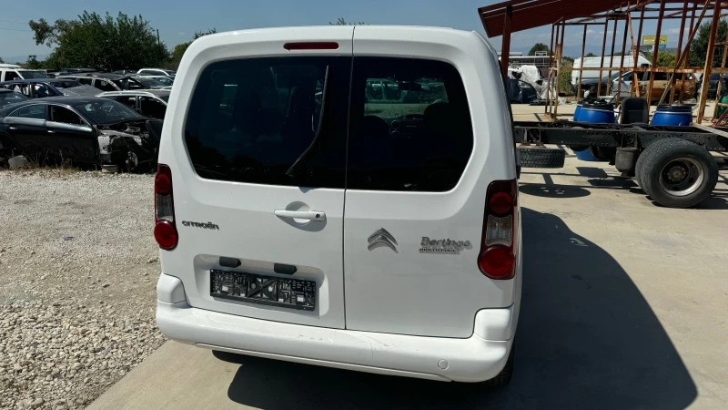 Citroen Berlingo 1.6HDI/92kc, снимка 5 - Автомобили и джипове - 46559818