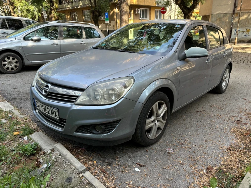 Opel Astra, снимка 1 - Автомобили и джипове - 47395870