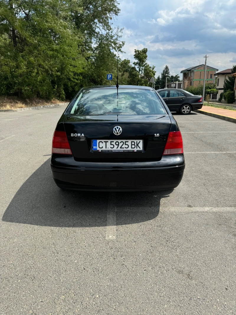 VW Bora 1.6SR, снимка 3 - Автомобили и джипове - 47951084