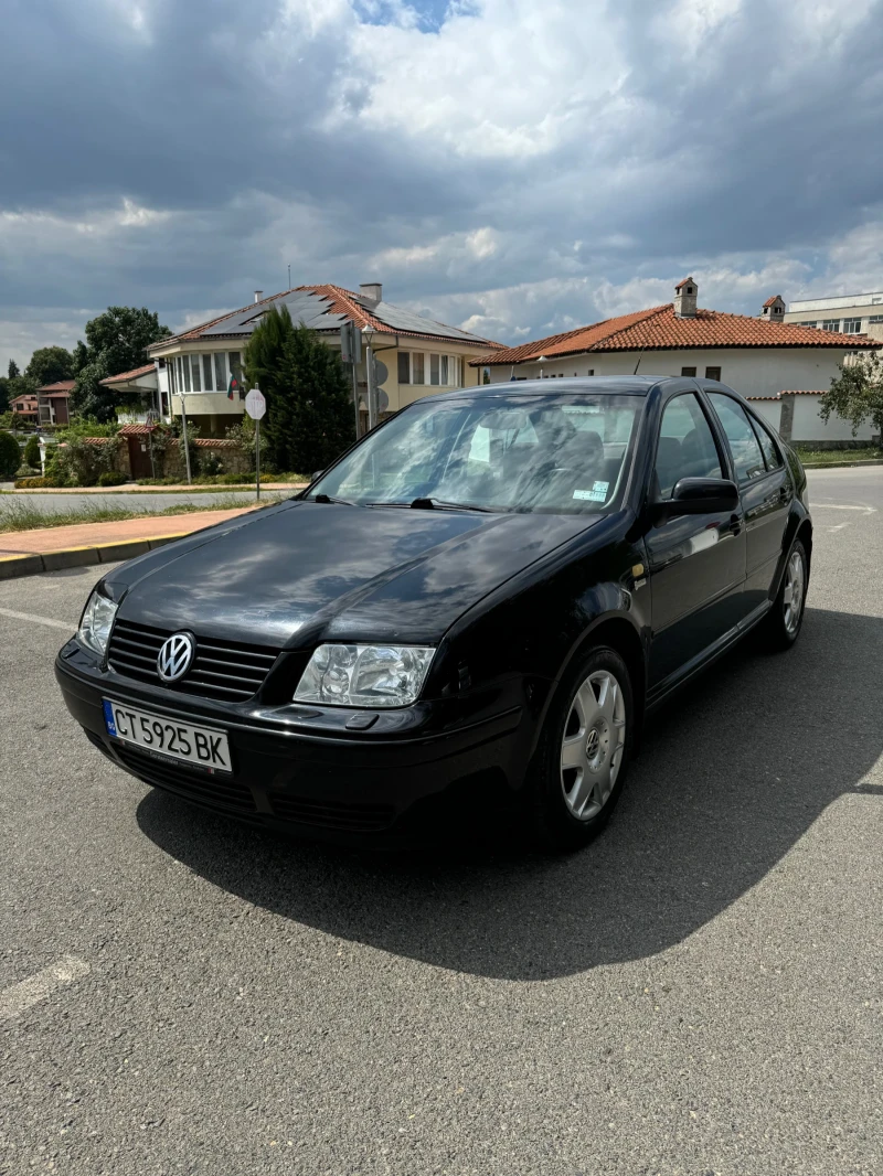 VW Bora 1.6SR, снимка 5 - Автомобили и джипове - 47951084