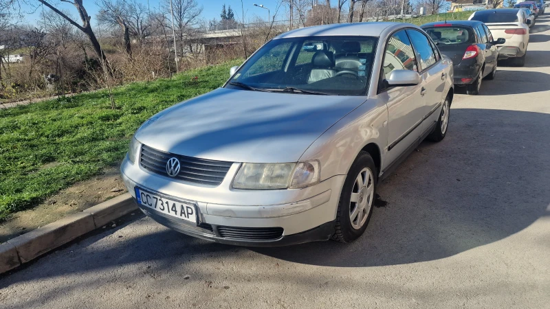 VW Passat, снимка 1 - Автомобили и джипове - 48522703